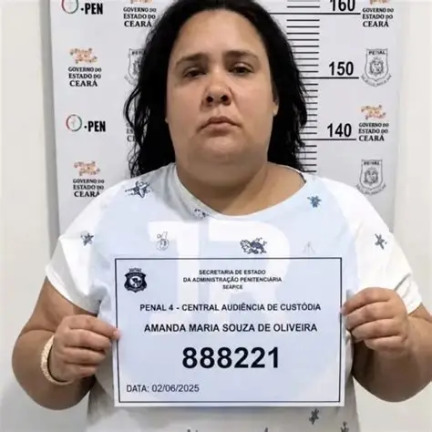 Mulher de 38 anos que fingiu ter 12 anos é condenada em SC