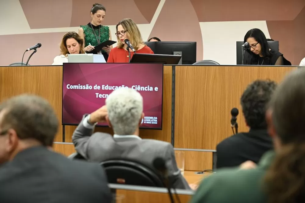 Projeto cria diretrizes para atendimento de estudantes neurodivergentes em situações de crise