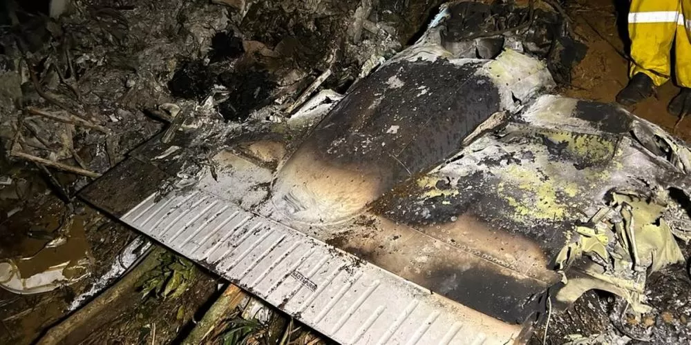 Destroços do avião que saiu de Minas Gerais são encontrados em Santa Catarina