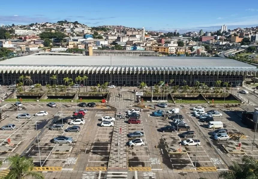 Rodoviária de BH deve receber 128 mil passageiros durante feriado