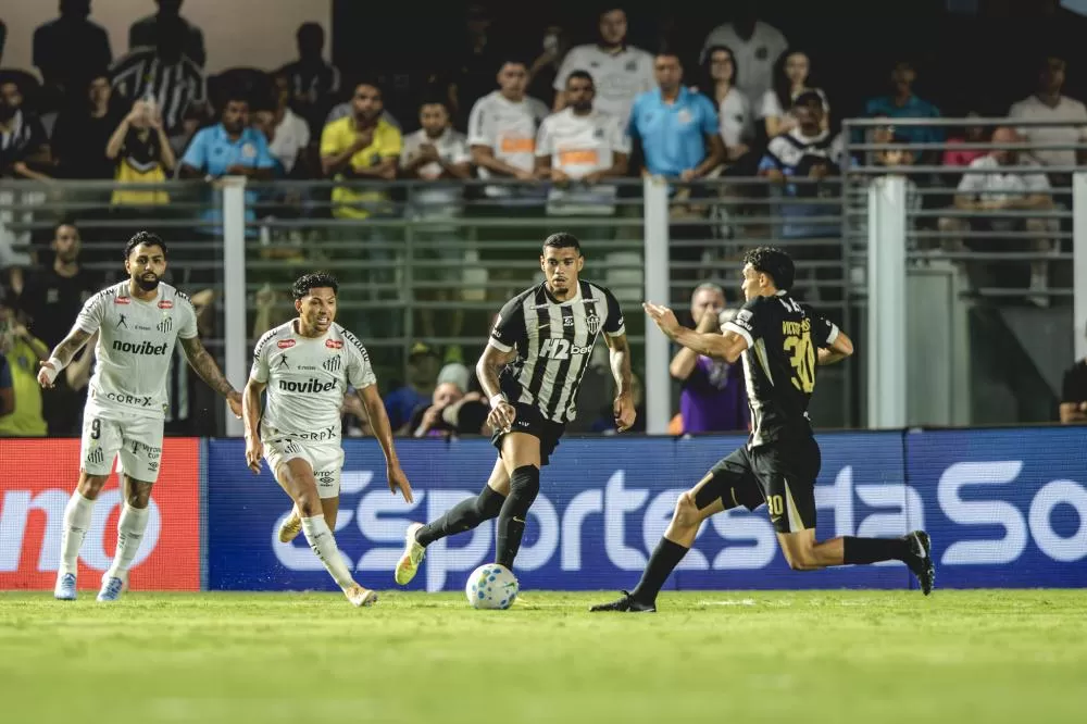 Atlético x Santos: prováveis escalações, horário, arbitragem e local do confronto válido pela Sul-Americana