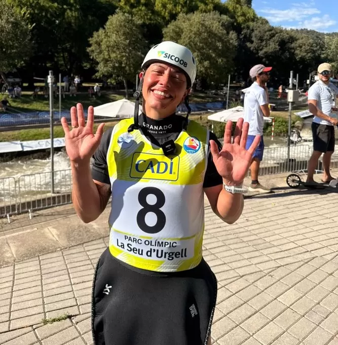 Ana Sátila conquista ouro na Copa do Mundo de canoagem slalom; veja o vídeo