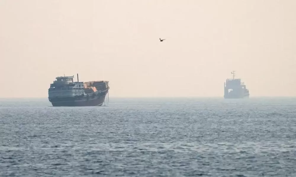 Países do Golfo Pérsico cancelam reunião sobre Ormuz em meio a novos ataques houthis