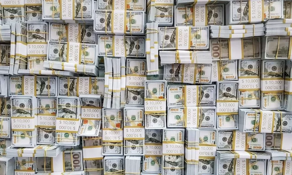 Rendimento do título de 10 anos dos EUA ultrapassa 5% pela primeira vez desde 2023