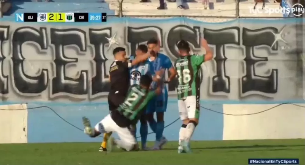 Vídeo de lance pela Segunda Divisão da Argentina volta a viralizar; confira