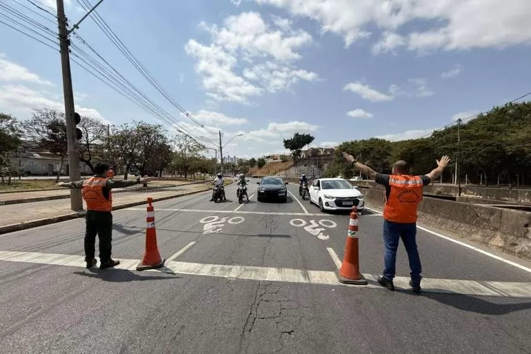 Prefeitura realiza simulado de bloqueio preventivo na Avenida Teresa Cristina