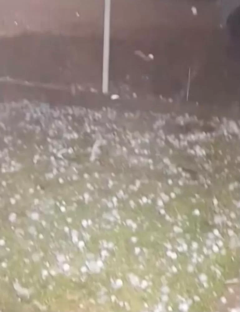 Granizo atinge Santiago e temporais avançam pelo Rio Grande do Sul