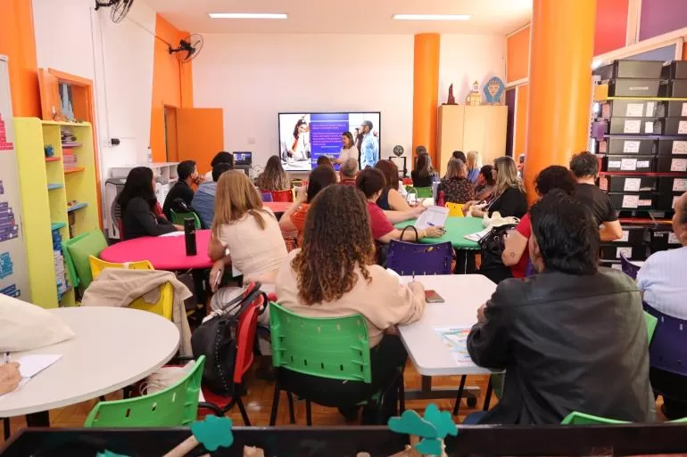PBH e Uemg oferecem pós-graduação em alfabetização para professores da rede municipal