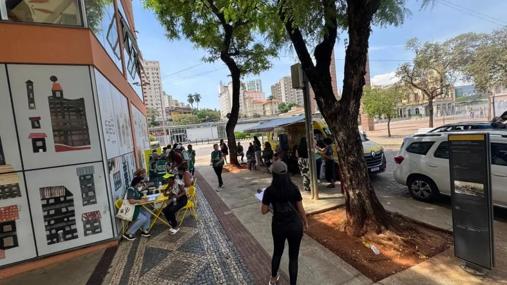 Prefeitura realiza ação de conscientização em meio à onda de calor na capital