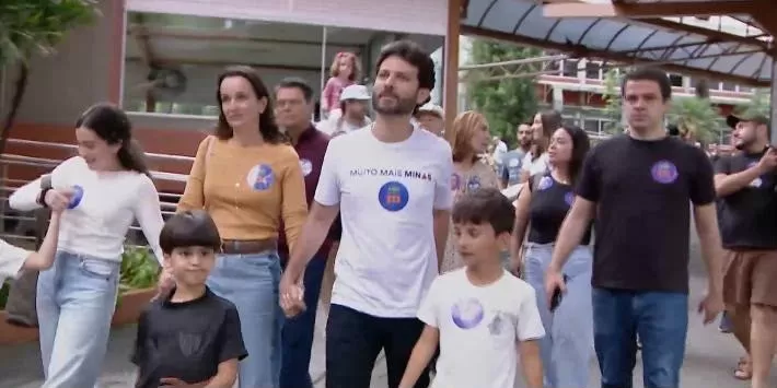 Marcelo Aro vota em Belo Horizonte e reforça participação nas eleições