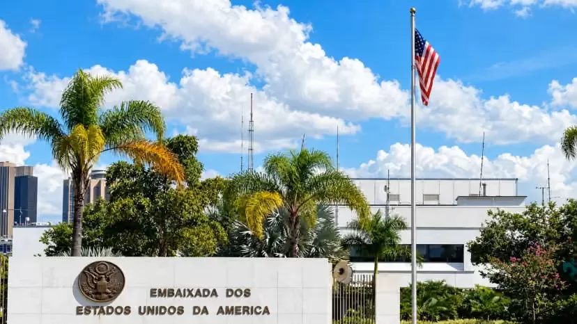 EUA reabrem embaixada e consulados no país após alerta de segurança
