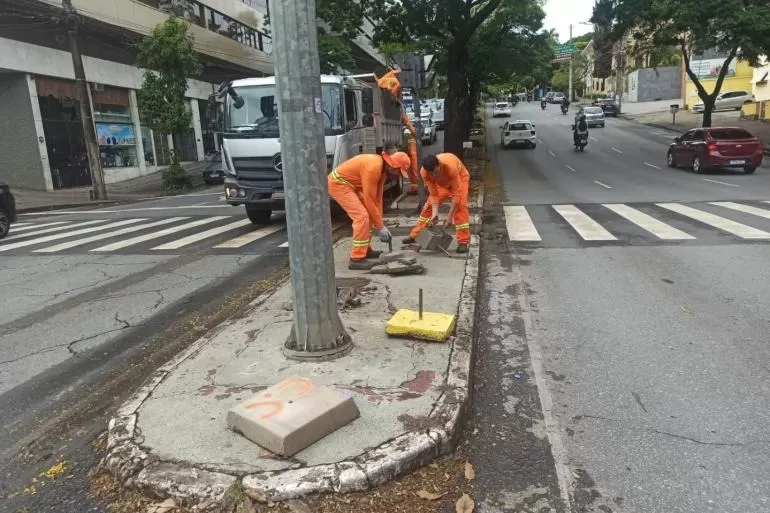 Secretaria de Limpeza Urbana já recolheu 146 toneladas de resíduos deixados pelas eleições em BH