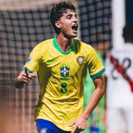 Três brasileiros entram na lista das maiores promessas do futebol mundial