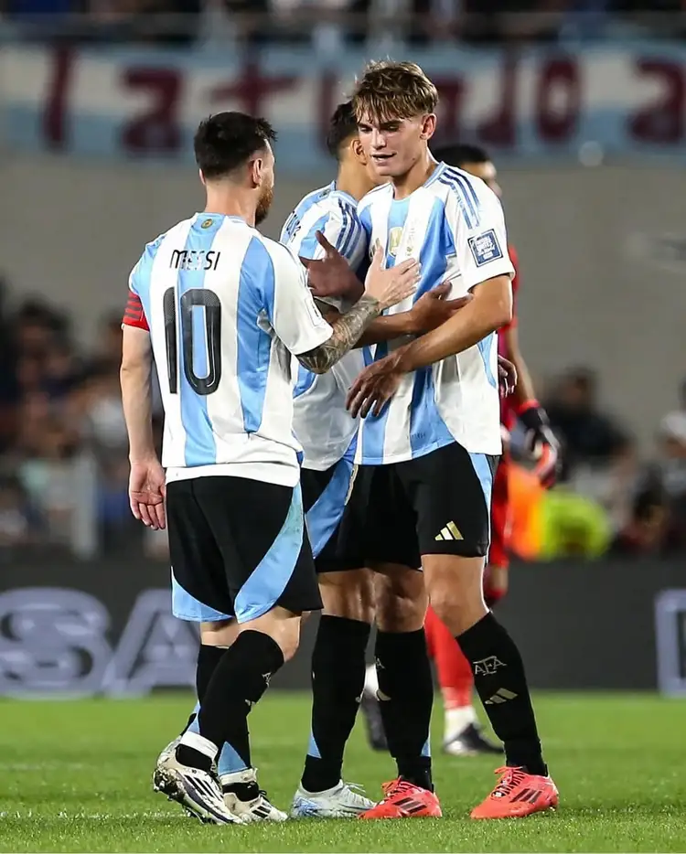 Argentina inicia era pós-Messi em busca de novo dono para a camisa 10