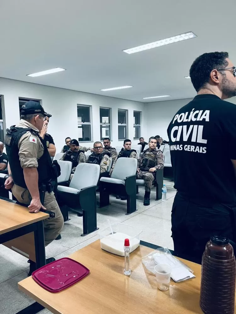 Ação conjunta das Polícias Militar e Civil prendem dois suspeitos por tráfico de drogas