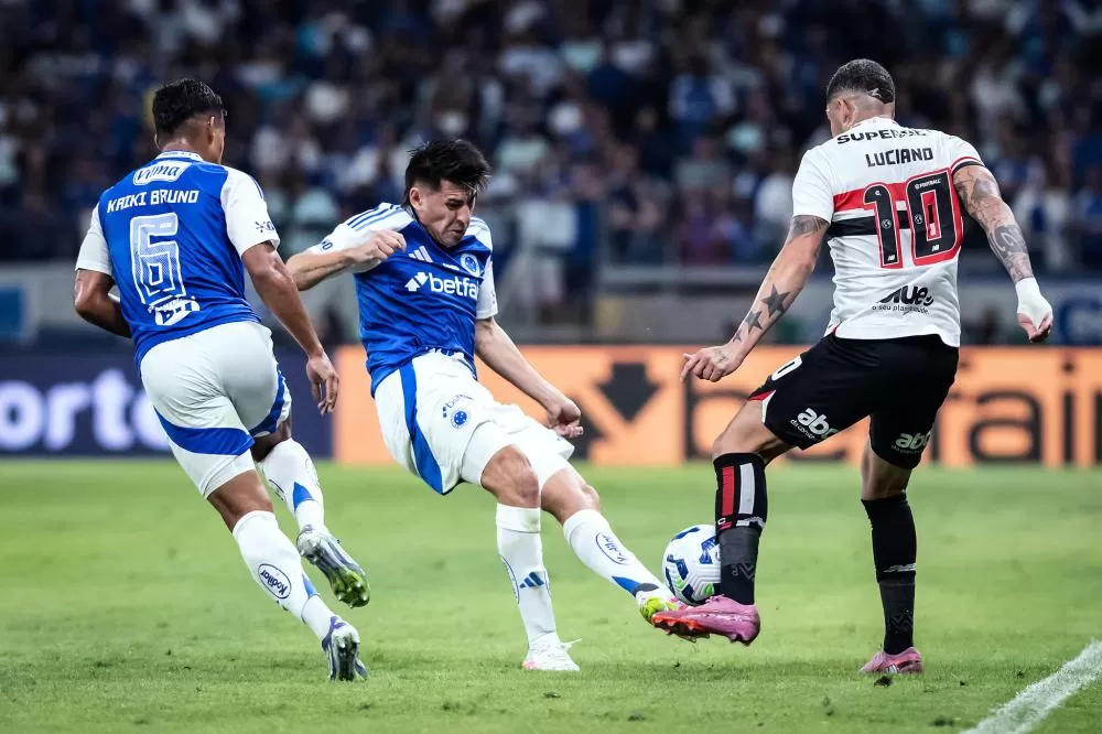 Após parada para Data FIFA, Cruzeiro recebe São Paulo nesta quarta no Mineirão