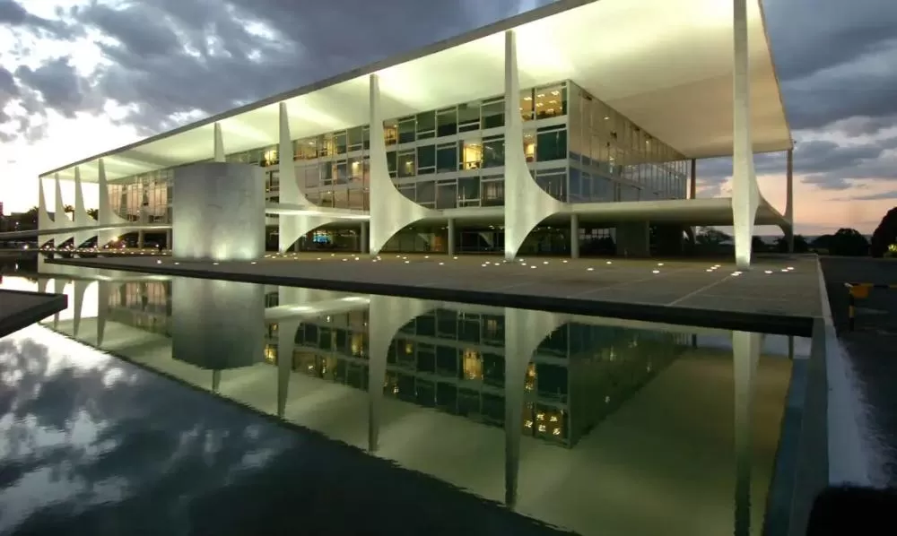 Governo anuncia perdão de dívidas e auxílio de até R$ 5 mil para MEIs