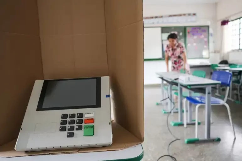 Quatro cidades de Minas vão escolher novos prefeitos em 6 de dezembro
