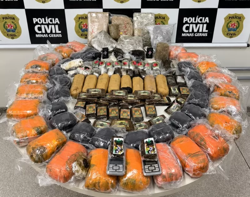 Polícia Civil prende cinco pessoas em operação contra tráfico de drogas na Grande BH
