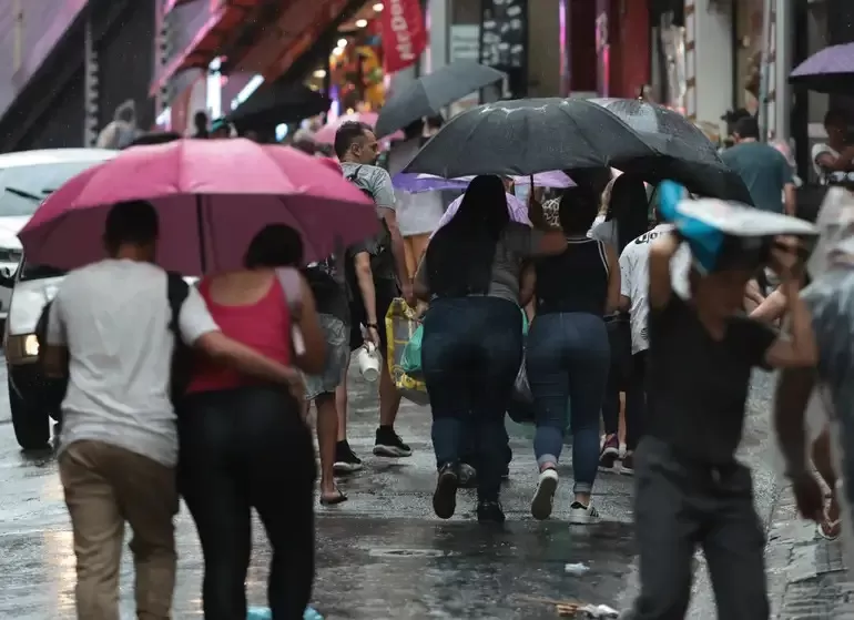 Frente fria traz risco de tempestades e granizo para Minas Gerais e outros estados
