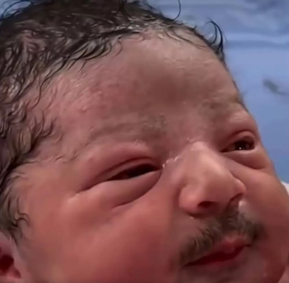 Vídeo de bebê com bigode marcante viraliza e levanta dúvidas sobre a imagem
