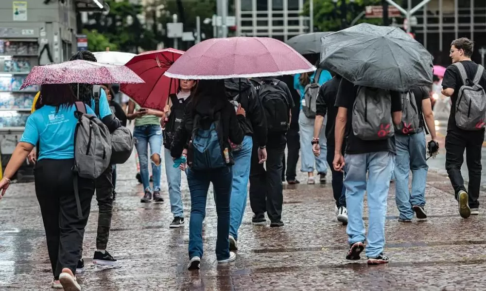 Previsão indica temporais em Minas e em outros estados até esta sexta