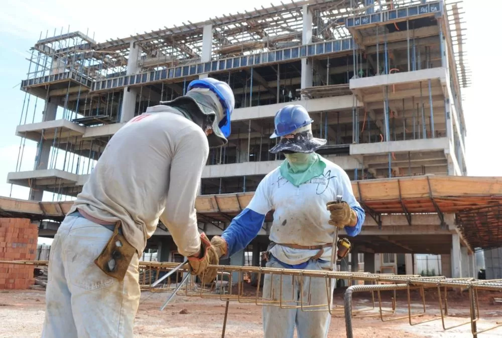 Desemprego cai para 5,2% e registra menor índice para setembro em 14 ano