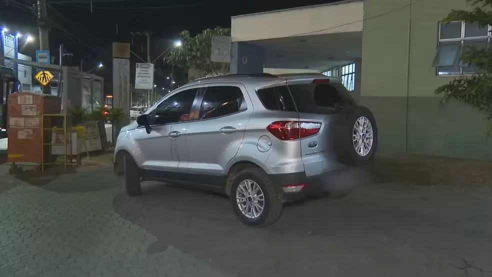 Homem é baleado, atropela suspeitos e dirige até UPA para pedir socorro em Ribeirão das Neves