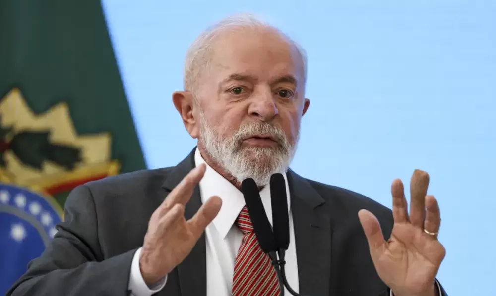 Lula assume que pode ser candidato em 2026