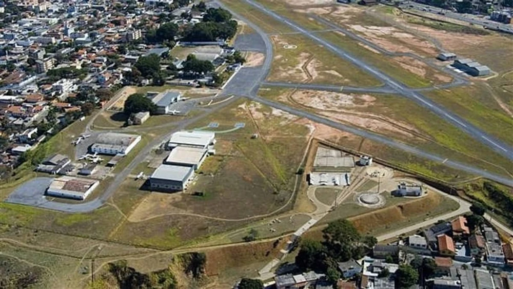 Área do Aeroporto Carlos Prates vai receber escolas e posto de saúde