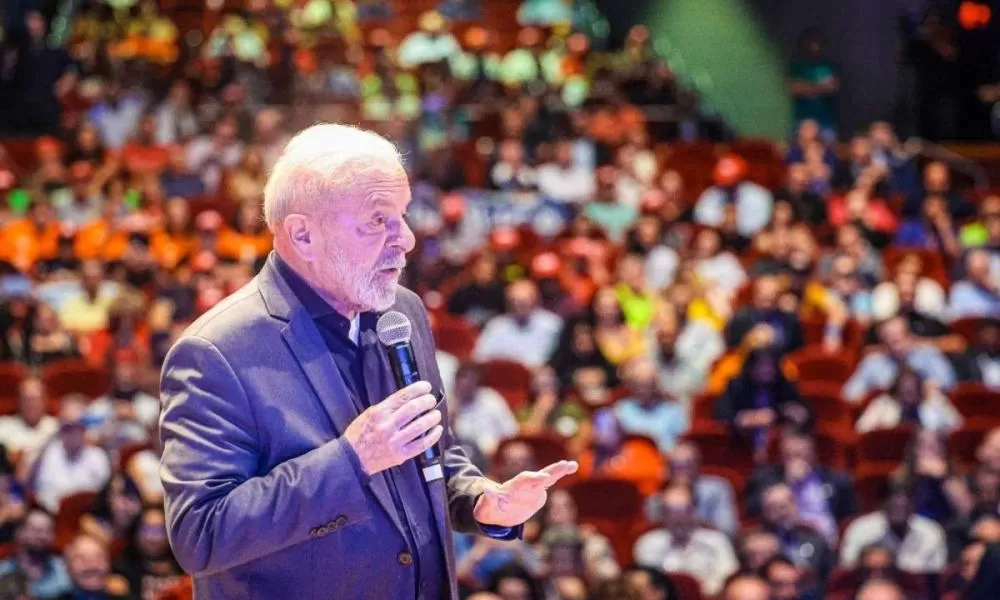 Lula chega hoje a Minas Gerais para anunciar investimentos