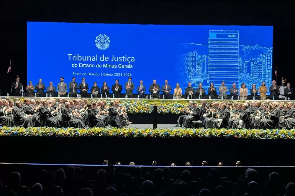 Desembargador Luiz Carlos Corrêa Junior toma posse como novo presidente do TJMG