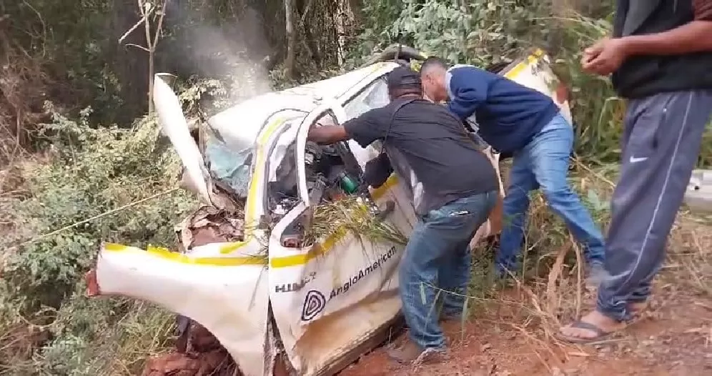 Duas pessoas morrem em capotamento na MG-010 próximo à Conceição do Mato Dentro