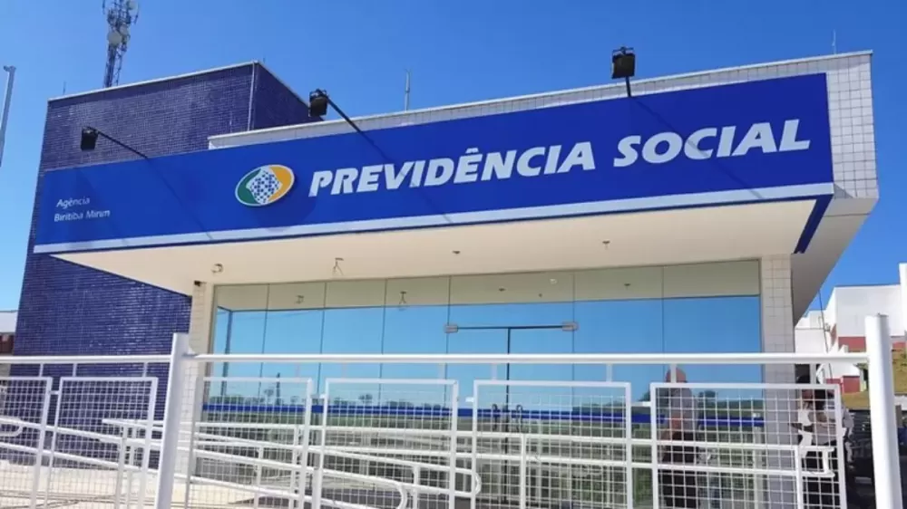 Servidores do INSS entram em greve por tempo indeterminado