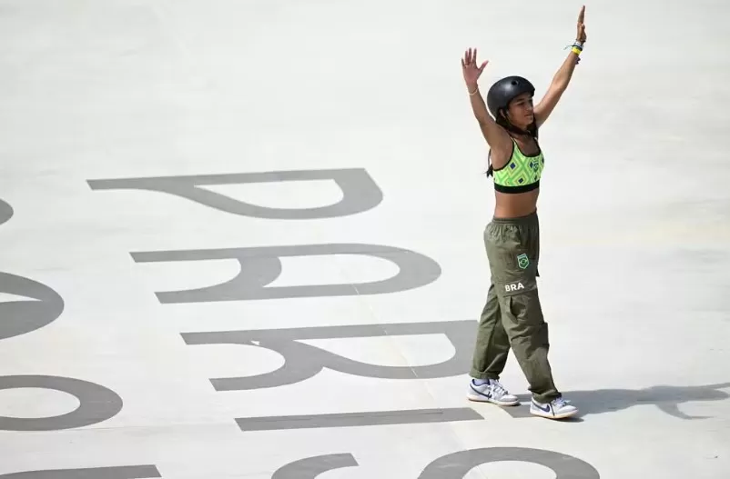 Rayssa Leal conquista bronze em Paris e faz história com segunda medalha olímpica