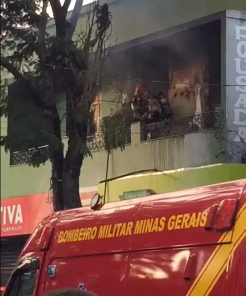 Incêndio em pensão deixa uma pessoa morta em Pedro Leopoldo 