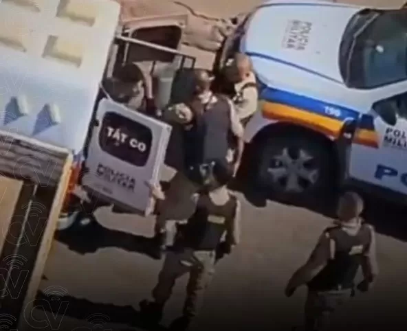 Homem é preso após roubo de veículo e perseguição policial em Vespasiano