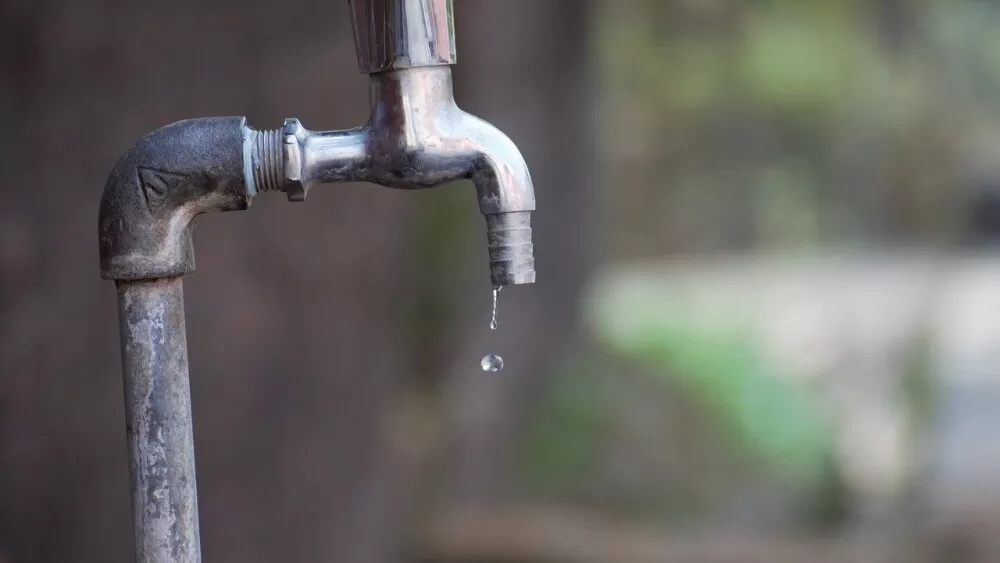 Manutenção da Copasa vai deixar mais de 700 bairros da RMBH sem água; veja quando