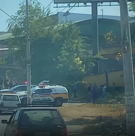 Mulher é morta e esquartejada pelo marido em Vespasiano; corpo é encontrado em bueiro na MG-10