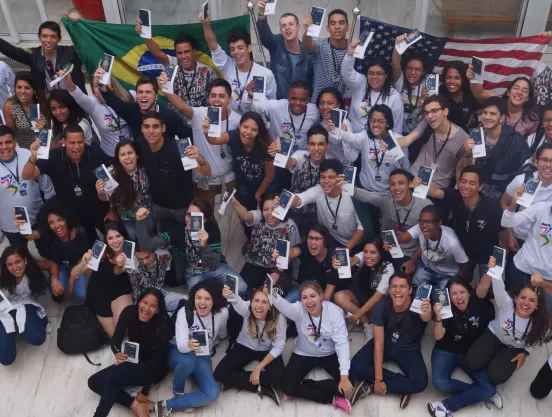 Programa Jovens Embaixadores 2025 abre seleção para bolsa de intercâmbio nos EUA