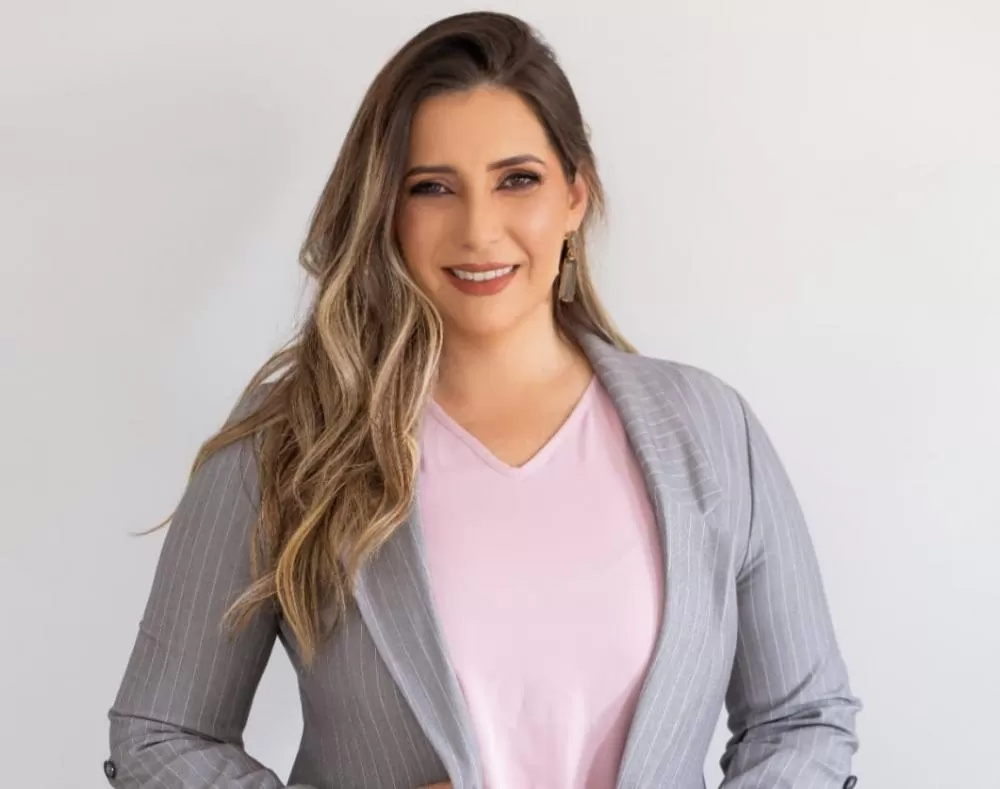 Coluna Gabriela Souza Lima: Agosto lilás chegou ao fim, mas a luta contra a violência doméstica e familiar continua