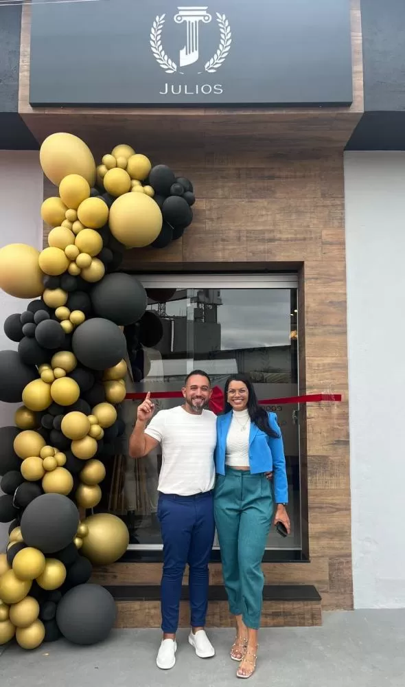 Julios Moda Masculina garante estilo e confiança com roupas sob medida e atendimento personalizado