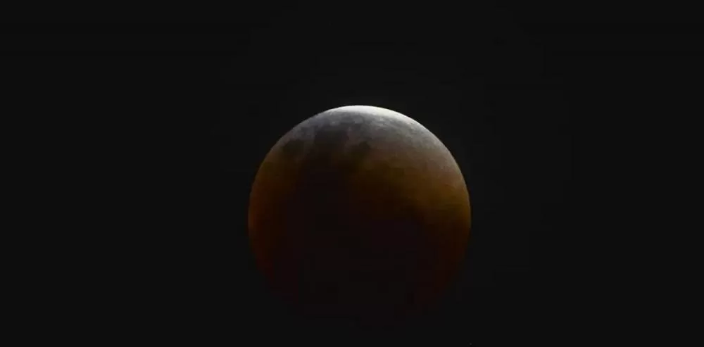 Eclipse Lunar parcial será visível em todo o Brasil nesta terça-feira