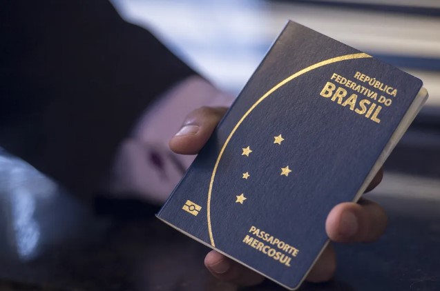 Polícia Federal restabelece agendamento online de emissão de passaportes 