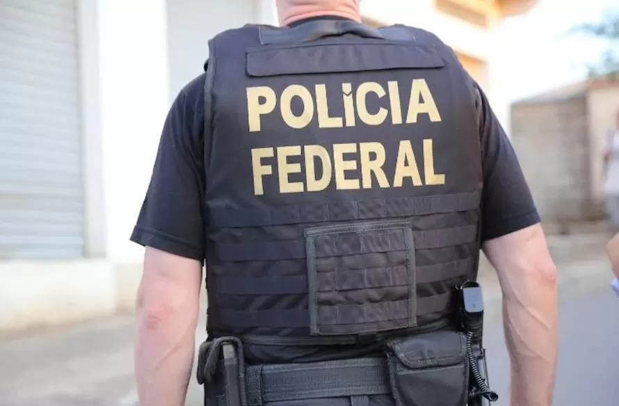 Homem condenado por estupro em Portugal é extraditado pela Polícia Federal em Confins