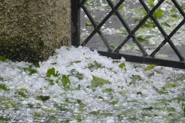 Tempestade com risco de granizo ameaça BH e 287 cidades de Minas Gerais