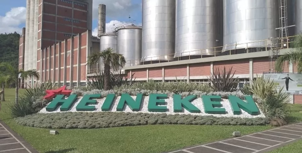 Grupo HEINEKEN promove 'Feira de Carreiras' em Passos/MG com mais de 300 oportunidades de empregos
