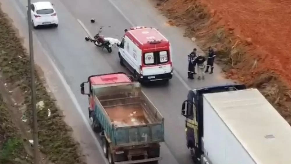 Grave acidente na BR-040 deixa motociclista morto e causa congestionamento de mais de 8 km na Grande BH