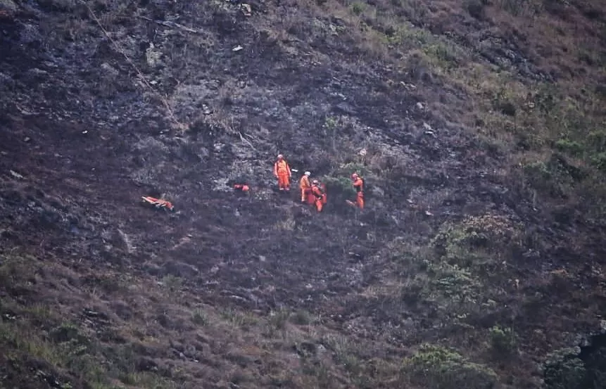 Bombeiros iniciarão estudos para retirada de destroços de helicóptero em Ouro Preto nesta semana
