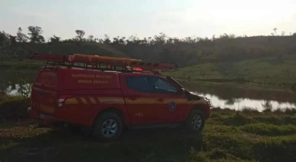 Adolescente morre afogado em lagoa de Ribeirão das Neves, na Grande BH